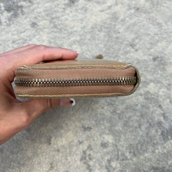 Louis Vuitton Monogram Vernis Beige Tan Zip Around Long Wallet Designer - Picture 6 of 16